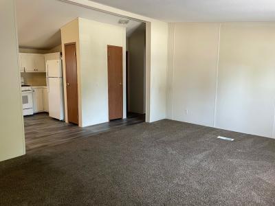 Photo 5 of 5 of home located at 519 White Willow Drive Flint, MI 48506