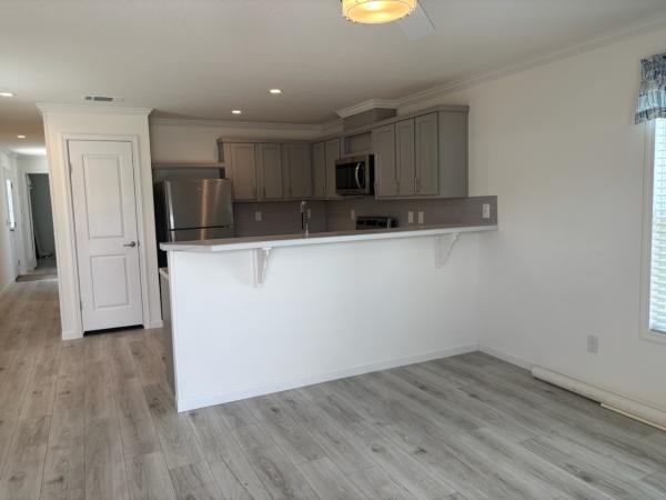 2025 Champion RH2542B Mobile Home