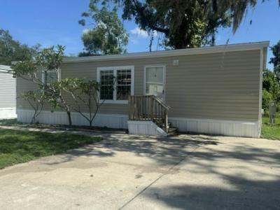 Photo 5 of 7 of home located at 9330 Sunset Drive Tampa, FL 33610