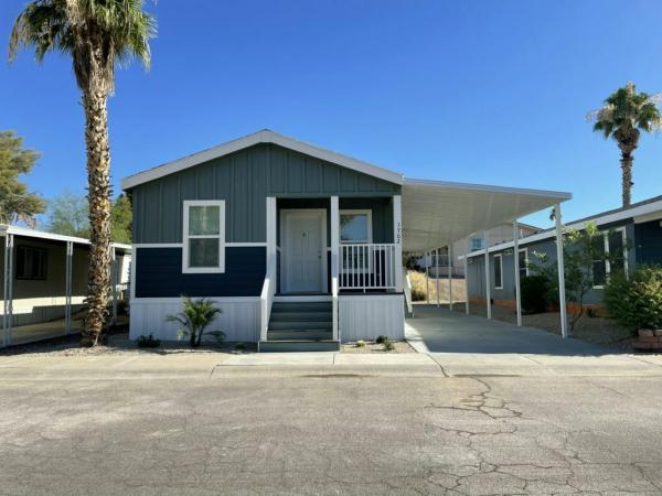 2025 Champion - Chandler Mobile Home For Sale
