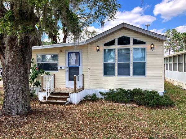 1995 Home of Merit Mobile Home For Sale