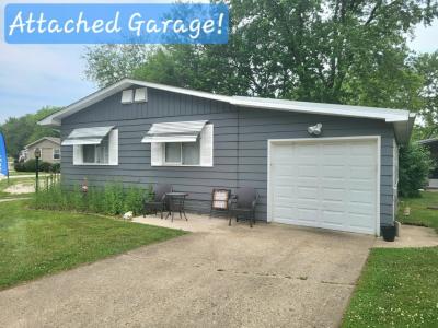 Photo 1 of 20 of home located at 1161 Candida Road Elgin, IL 60123