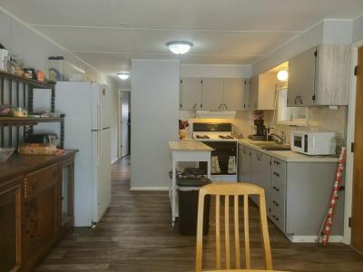 Photo 3 of 20 of home located at 1161 Candida Road Elgin, IL 60123