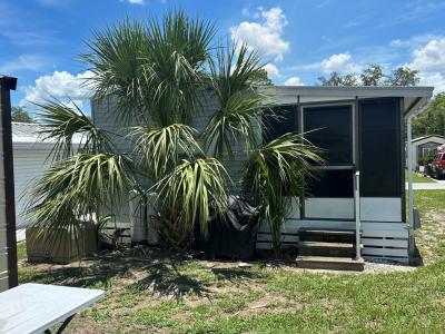 Photo 5 of 11 of home located at 37615 Birchcrest Lane Zephyrhills, FL 33541