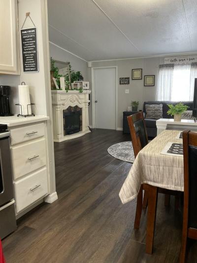 Photo 4 of 26 of home located at 1127 Windmill Grove Circle Orlando, FL 32828