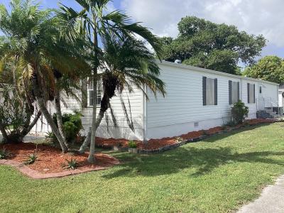 Photo 5 of 11 of home located at 35054 SW 188th Pl Homestead, FL 33034