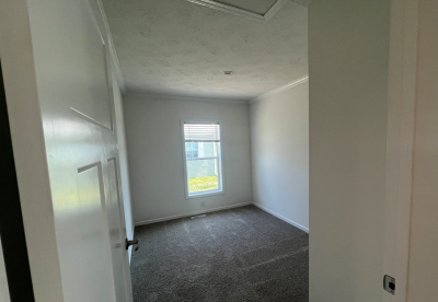Photo 3 of 17 of home located at 24253 Redwood Dr Chelsea, MI 48118