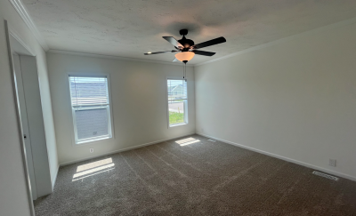 Photo 4 of 17 of home located at 24253 Redwood Dr Chelsea, MI 48118