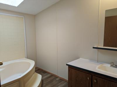 Mobile Home at 405 E Van Buren Cir Davison, MI 48423