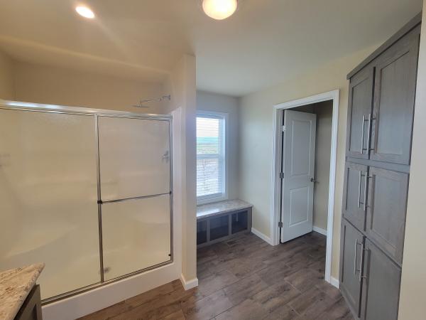 2020 Champion SCH542 Mobile Home