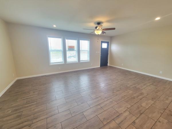 2020 Champion SCH542 Mobile Home
