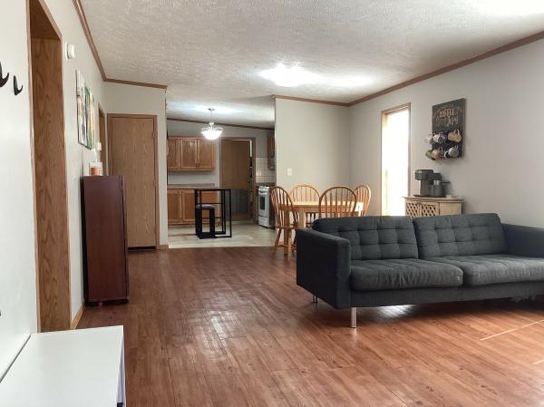 2002 DUTCH PARK Dutchess Mobile Home