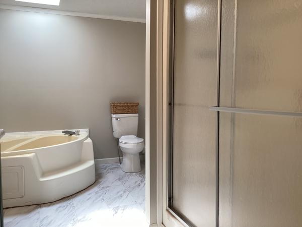 2002 DUTCH PARK Dutchess Mobile Home