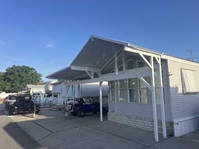 Mobile Home at 37517 Daybright Ln Lot 63 Zephyrhills, FL 33541