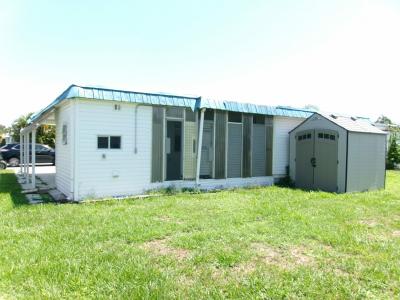 Photo 5 of 5 of home located at 7100 Ulmerton Rd Lot 255 Largo, FL 33771
