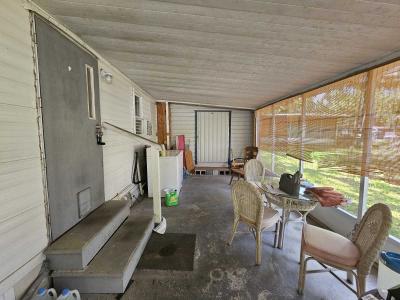 Photo 4 of 15 of home located at 9901 SE Hwy 314 Lot B15 Silver Springs, FL 34488