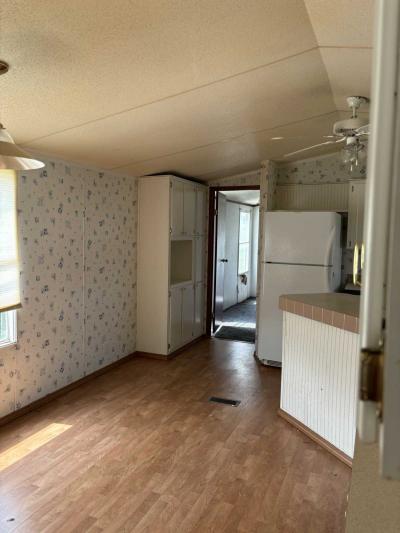 Photo 7 of 8 of home located at 1610 E. Robinson Rd. #36 Knoxville, IA 50138
