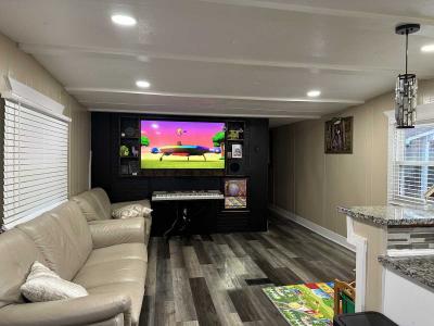 Photo 4 of 7 of home located at 28 Carling Circle Baltimore, MD 21227