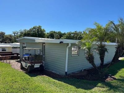 Photo 4 of 32 of home located at 25 Harbor Oaks Dr Fruitland Park, FL 34731