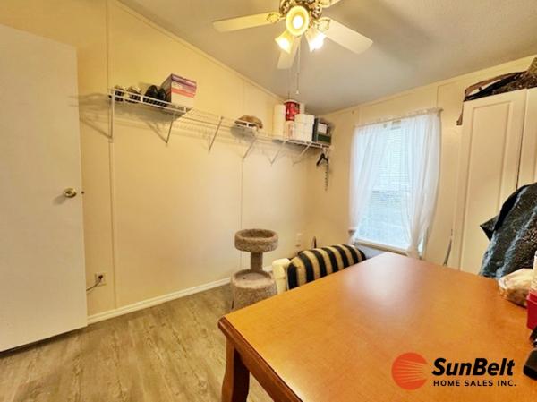 2000 WINN Mobile Home