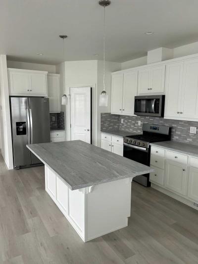 Photo 5 of 9 of home located at 250 E Telegraph Rd #195 Fillmore, CA 93015