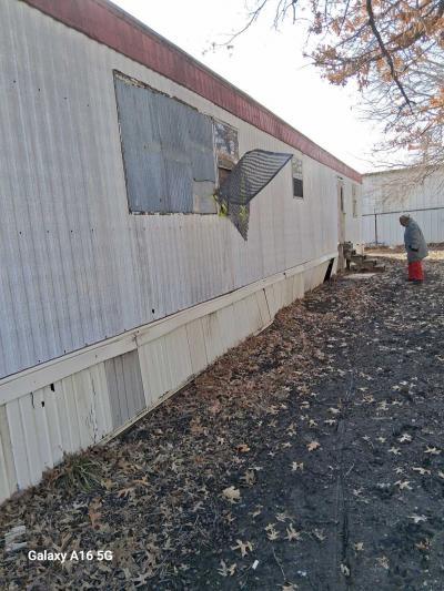 Photo 3 of 8 of home located at 930 Graphic Arts Rd, Lot 98 Emporia, KS 66801