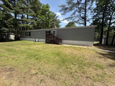 Photo 3 of 11 of home located at 126 White Birch Estates Fort Edward, NY 12828