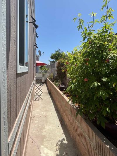 Photo 6 of 41 of home located at 19251 Brookhurst, #22 Huntington Beach, CA 92646