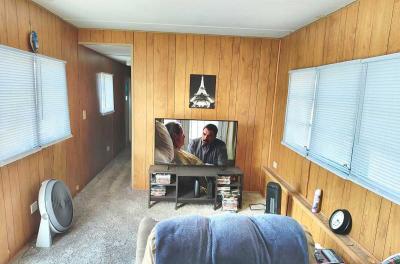 Photo 3 of 6 of home located at 370 53rd Ave N Saint Petersburg, FL 33709