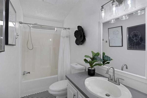 1993 Cavco Manufactured Home