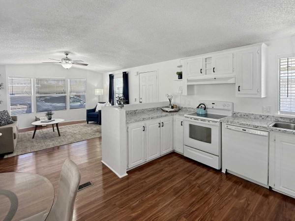 1993 Cavco Manufactured Home