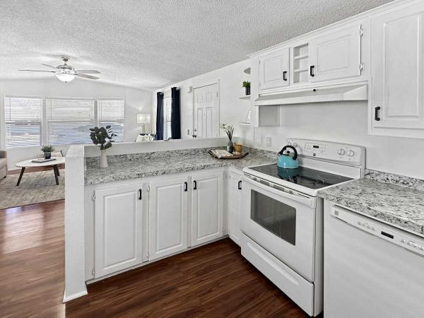 1993 Cavco Manufactured Home