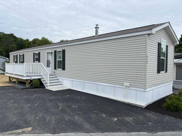 Photo 1 of 2 of home located at 412 4th Avenue Middletown, NY 10941