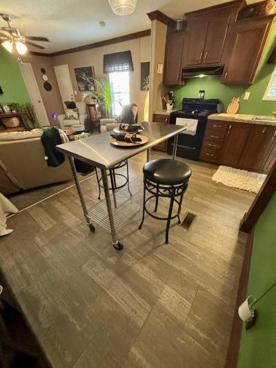 Photo 5 of 30 of home located at 9875 Brandywine Dr Navarre, FL 32566