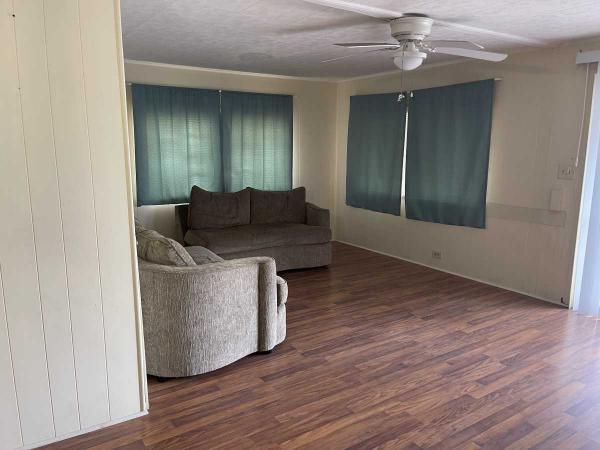 1971 2BD/1.5BA Mobile Home