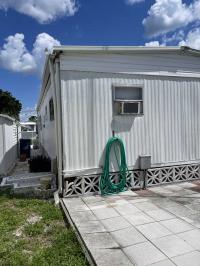 1971 2BD/1.5BA Mobile Home