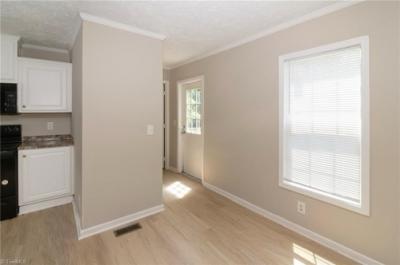 Photo 5 of 22 of home located at 770 Allen Creek Rd Statesville, NC 28625