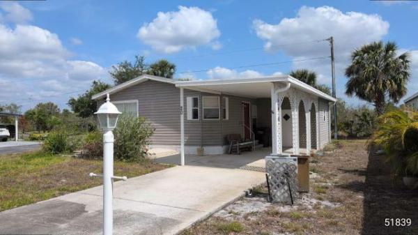 1998 HOMES OF MERIT Mobile Home For Sale