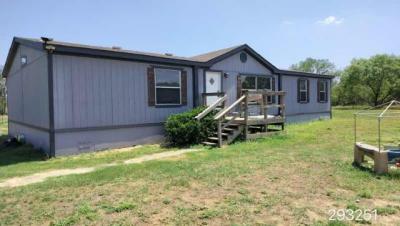 Mobile Home at 6080 Us Highway 87 E Stockdale, TX 78160