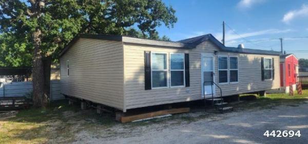 Photo 1 of 2 of home located at Apple Mobile Home Express Inc. 2416 N Highway 175 Seagoville, TX 75159