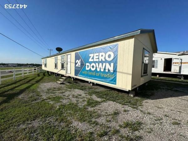 Photo 1 of 2 of home located at Repo Mobile Homes Of Oklahoma 6027 S 113th West Ave Sand Springs, OK 74063