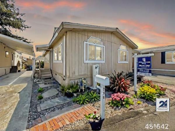 1997 CHAMPION Mobile Home For Sale