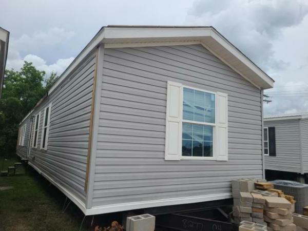 Photo 1 of 1 of home located at Luneau Mobile Homes Llc 1921 N Bolton Ave Alexandria, LA 71303