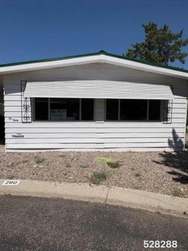 1974 VIKI Mobile Home For Sale