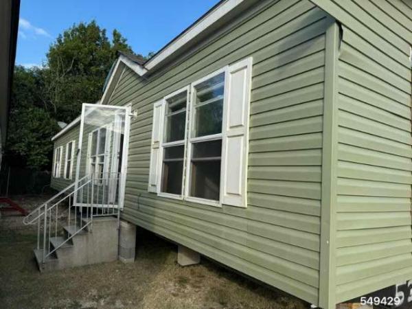 Photo 1 of 2 of home located at Titan Factory Direct Homes 6511 E Ben White Blvd Austin, TX 78741