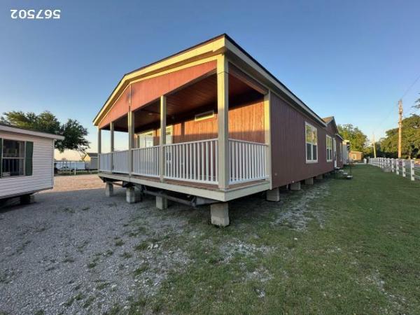 Photo 1 of 2 of home located at Repo Mobile Homes Of Oklahoma 6027 S 113th West Ave Sand Springs, OK 74063