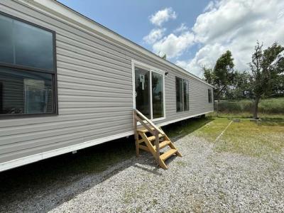 Mobile Home at (Repo Lot) 4700 NE Evangeline Trwy Carencro, LA 70520