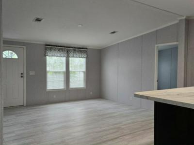 Photo 3 of 9 of home located at 1219 51st Avenue East, #9 Bradenton, FL 34203