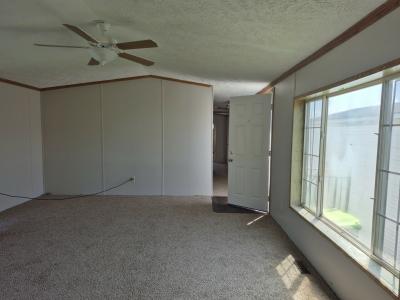 Photo 2 of 8 of home located at 4515 Walkers Ridge Fort Wayne, IN 46818