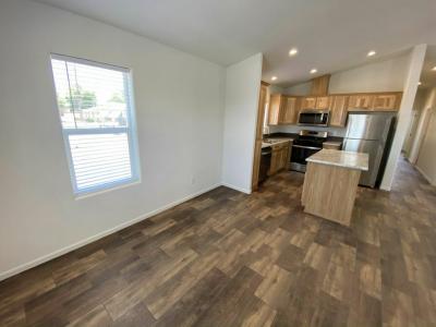 Photo 5 of 9 of home located at 7300 N. 51st Ave  C-39 Glendale, AZ 85301